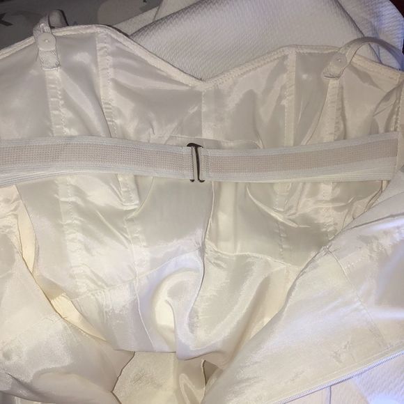 Nanette Lepore size 2 ivory color minidress - Picture 8 of 13